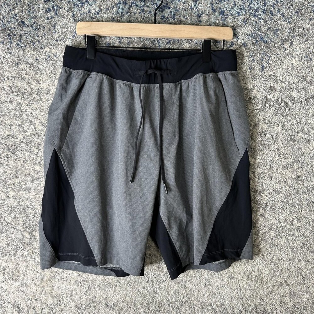 Lululemon Shorts Mens‎ Gray Black Lined Running Training Athletic Drawstring